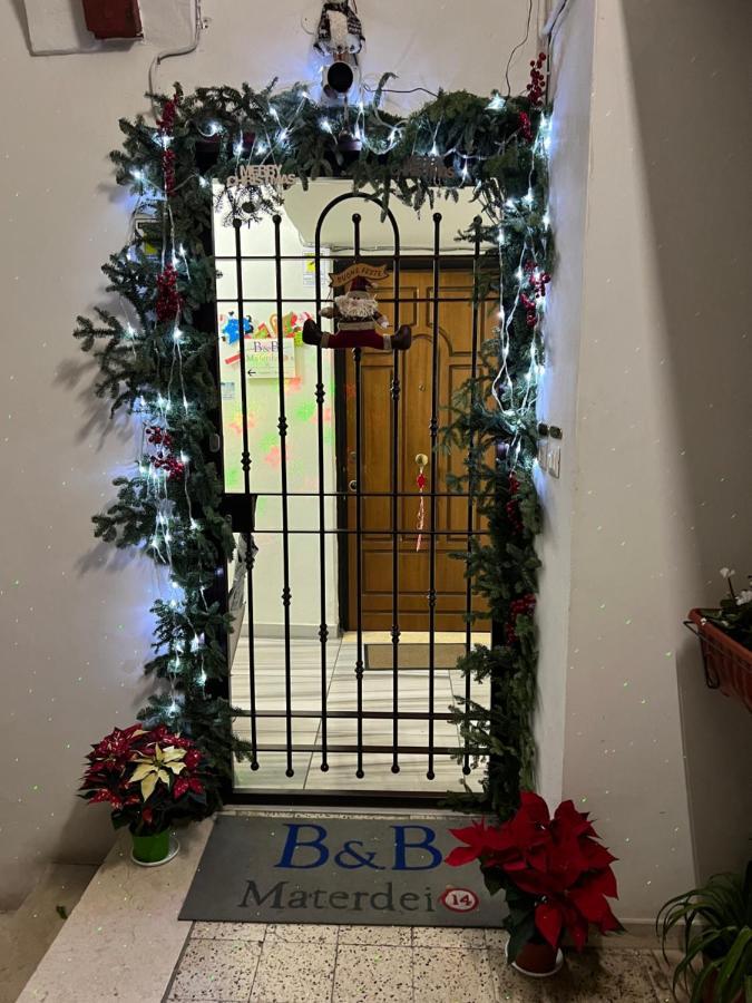 B&B Materdei 14 Наполи Екстериор снимка